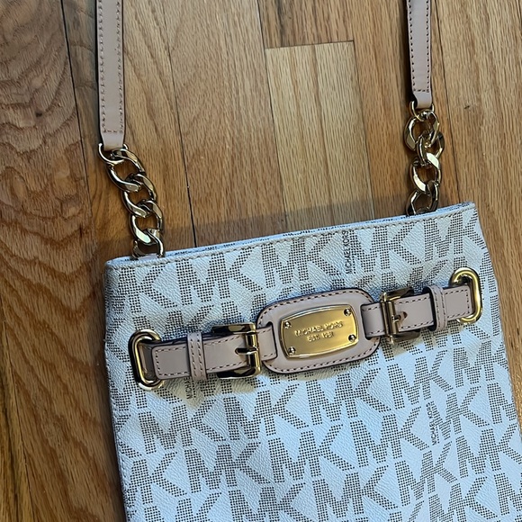 NWOT Ivory Michael Kors Long Crossbody Bag - Picture 3 of 12